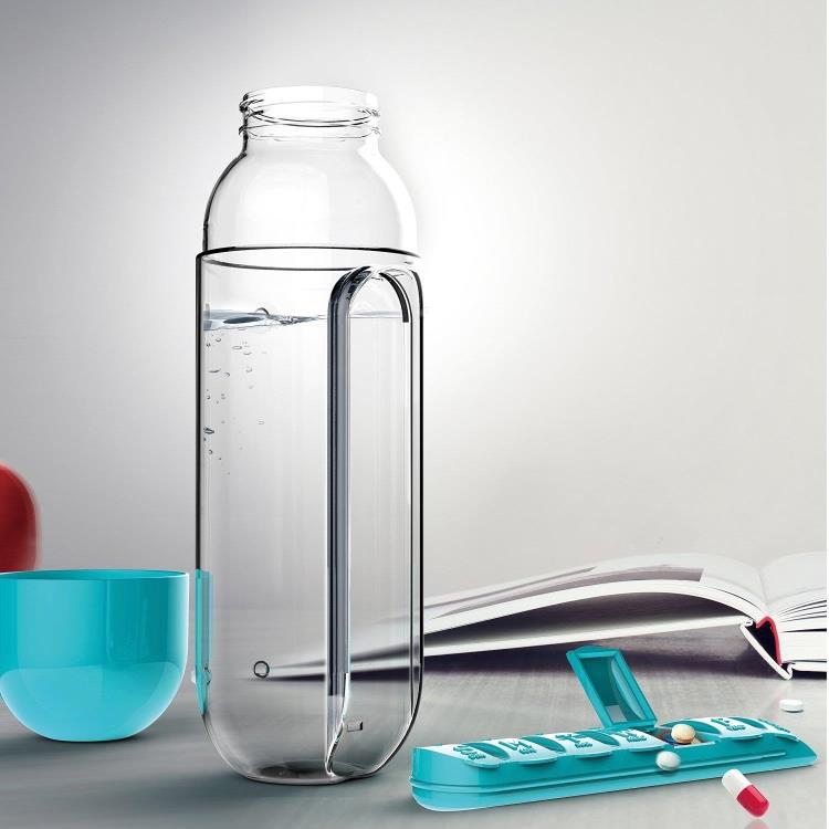 Two-in-One Medicine Bottle, Water bottle with medicine box, 7 compartments, Outdoor portable