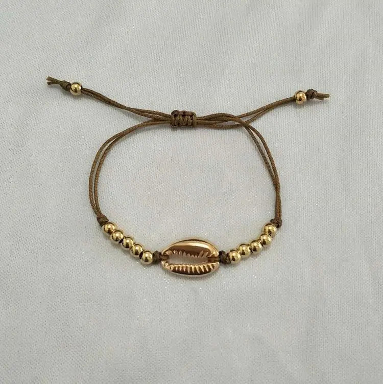 Holiday Shell Bracelet with Round Beads Woven Design
