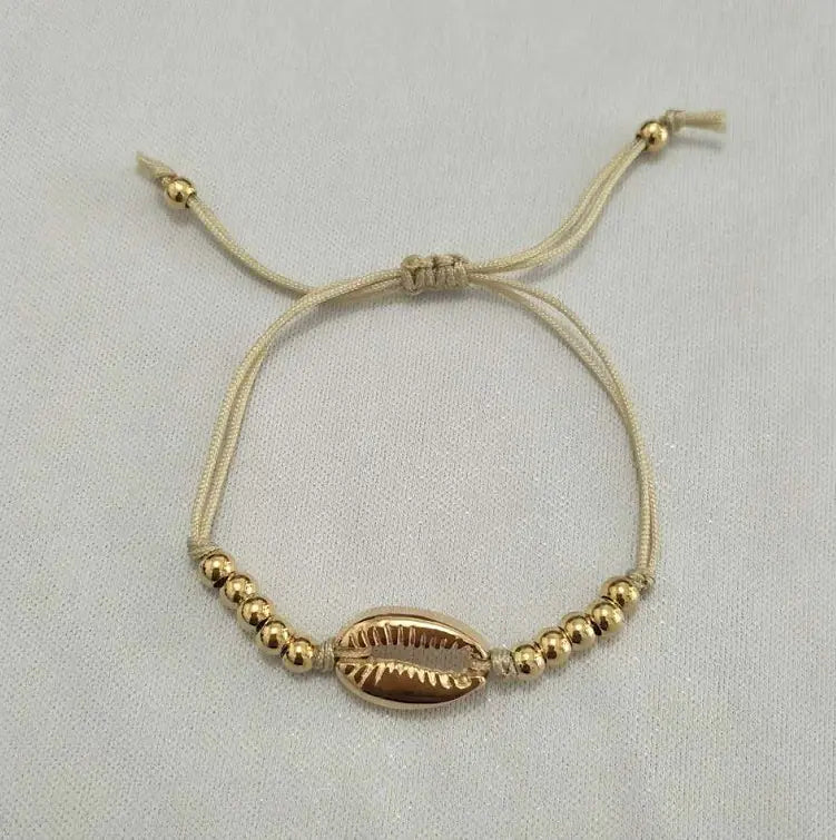 Holiday Shell Bracelet with Round Beads Woven Design