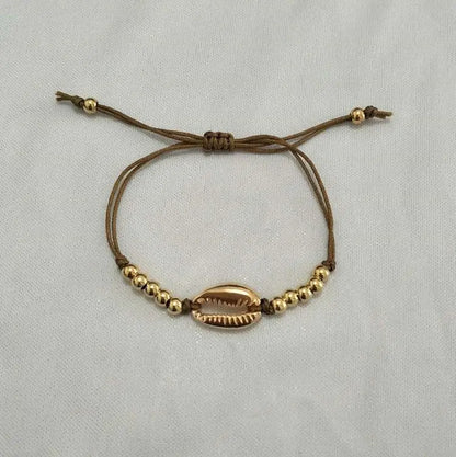 Holiday Shell Bracelet with Round Beads Woven Design