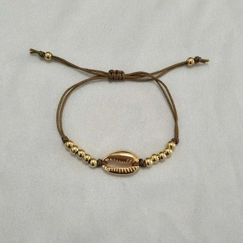 Holiday Shell Bracelet with Round Beads Woven Design