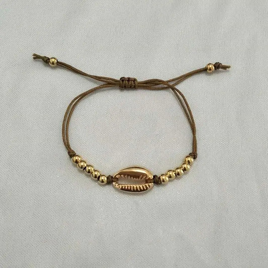 Holiday Shell Bracelet with Round Beads Woven Design